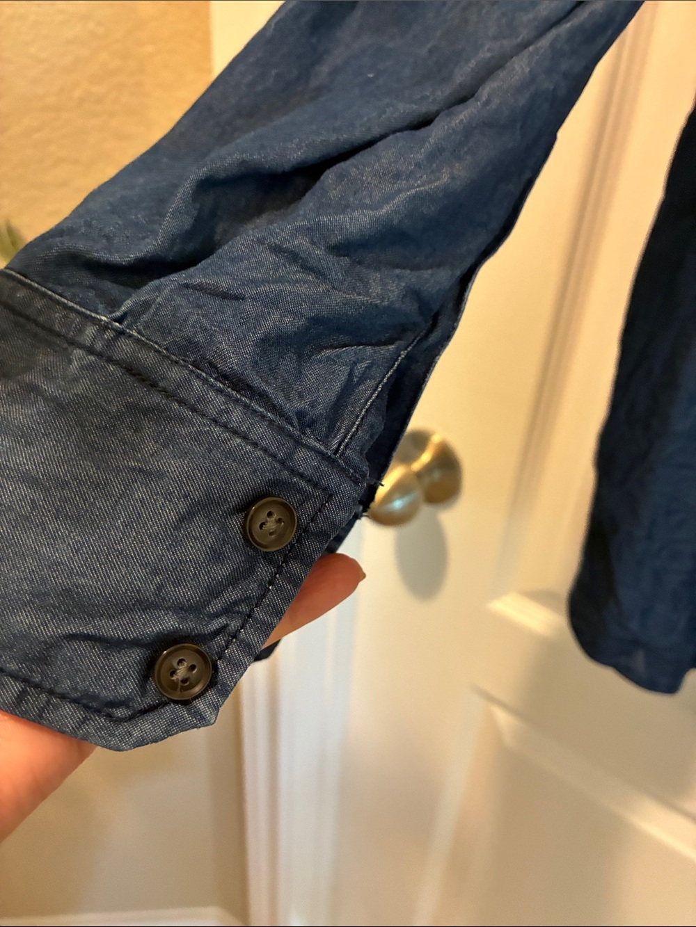 Banana Republic Blue Women's Button-Down Shirt - Picture 2 of 5